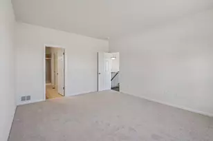 300 N Aspen Dr, Cortland, IL 60112 - Photo 18