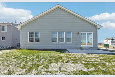 300 N Aspen Drive, Cortland, IL 60112 - Photo 40