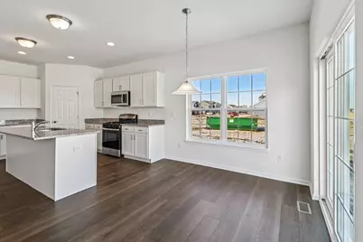 300 N Aspen Drive, Cortland, IL 60112 - Photo 14