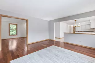 484 Blodgett Ct, Naperville, IL 60565 - Photo 8