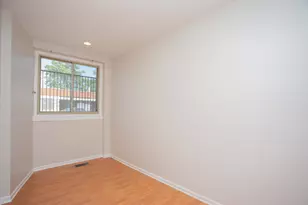 2533 E 83rd St, Chicago, IL 60617 - Photo 10