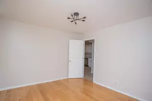 2533 E 83rd St, Chicago, IL 60617 - Photo 6