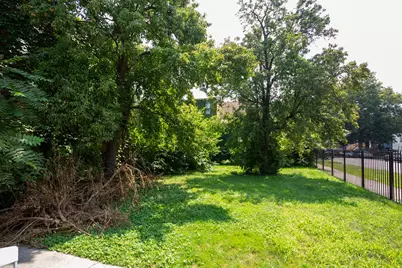 2533 E 83rd Street, Chicago, IL 60617 - Photo 14