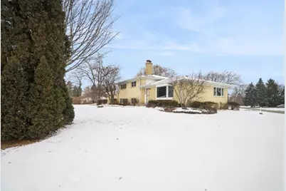 590 E Capri Drive, Palatine, IL 60074 - Photo 6