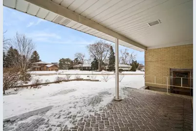 590 E Capri Drive, Palatine, IL 60074 - Photo 36