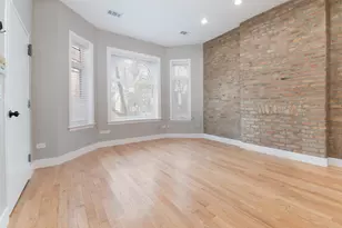 1303 W Flournoy St, Chicago, IL 60607 - Photo 2