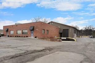 3720 Hawthorne Ct, Waukegan, IL 60087 - Photo 1