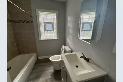 7847 S Bennett Avenue, Chicago, IL 60649 - Photo 20