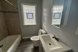 7847 S Bennett Ave, Chicago, IL 60649 - Photo 20