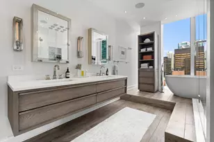 550 N St Clair St, Chicago, IL 60611 - Photo 30