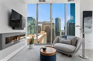 550 N St Clair St, Chicago, IL 60611 - Photo 24