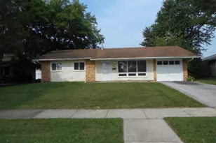 1860 Ashley Rd, Hoffman Estates, IL 60169 - Photo 1