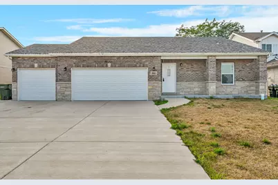 886 Western Avenue, Braidwood, IL 60408 - Photo 1