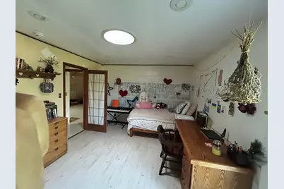 194 S Collins Street, South Elgin, IL 60177 - Photo 10