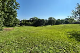 194 S Collins St, South Elgin, IL 60177 - Photo 36