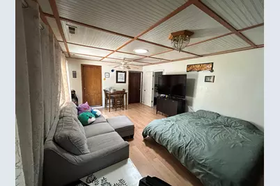 194 S Collins Street, South Elgin, IL 60177 - Photo 4