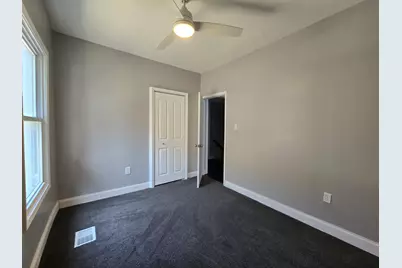 10215 S Emerald Avenue, Chicago, IL 60628 - Photo 12