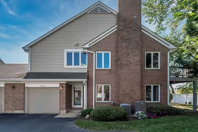 1510 N Kendal Court, Arlington Heights, IL 60004 - Photo 1