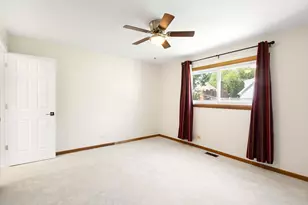 4044 N Paulina St, Chicago, IL 60613 - Photo 10