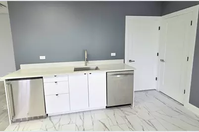 2111 Chestnut Street #245, Glenview, IL 60025 - Photo 4