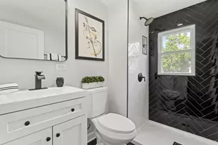 8746 S Wood St, Chicago, IL 60620 - Photo 18