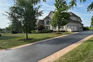 2 Wood Oaks Dr, South Barrington, IL 60010 - Photo 1