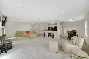 2623 Cobblestone Dr, Crystal Lake, IL 60012 - Photo 6