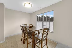 2623 Cobblestone Dr, Crystal Lake, IL 60012 - Photo 16