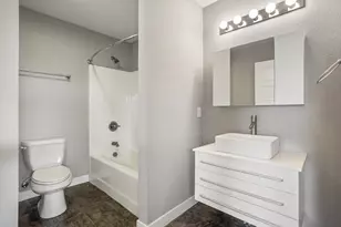 4700 Chestnut Grove Dr, Champaign, IL 61822 - Photo 34