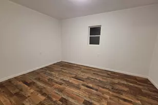 915 W Superior St, Ottawa, IL 61350 - Photo 6