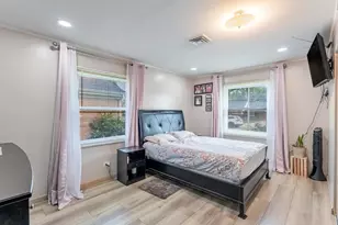 920 Suffolk Ave, Westchester, IL 60154 - Photo 8