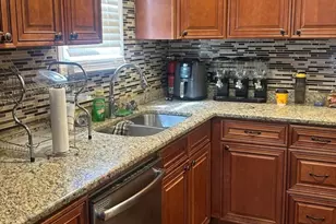 8104 S Fairfield Ave, Chicago, IL 60652 - Photo 4