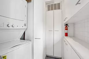 421 W Melrose St, Chicago, IL 60657 - Photo 18