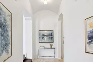 421 W Melrose St, Chicago, IL 60657 - Photo 2