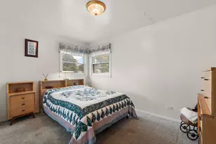 9305 S 78th Ave, Hickory Hills, IL 60457 - Photo 14