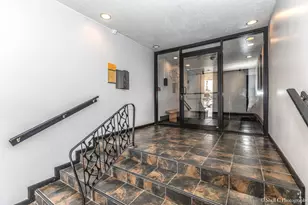 9745 S Karlov Ave, Oak Lawn, IL 60453 - Photo 2