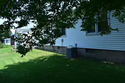 211 N Monroe Street, Flanagan, IL 61740 - Photo 12