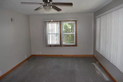 211 N Monroe Street, Flanagan, IL 61740 - Photo 2