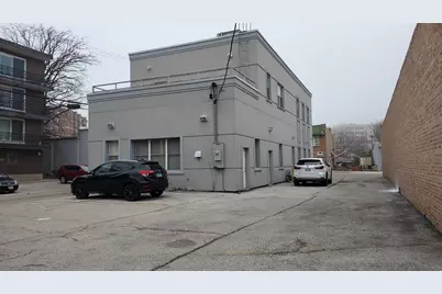 7880 Lincoln Avenue, Skokie, IL 60077 - Photo 2