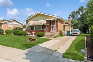 223 Lynn Ln, Chicago Heights, IL 60411 - Photo 2