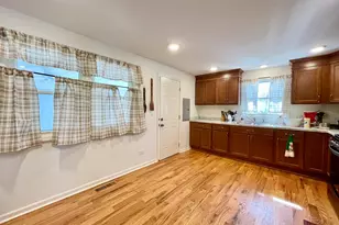 2317 S 13000E Rd, Hopkins Park, IL 60958 - Photo 6