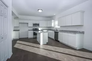 901 Willow Rd, Manteno, IL 60950 - Photo 2