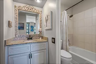 260 E Chestnut St, Chicago, IL 60611 - Photo 12