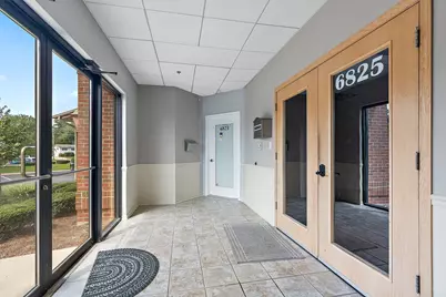 6825 Kingery Highway, Willowbrook, IL 60527 - Photo 2