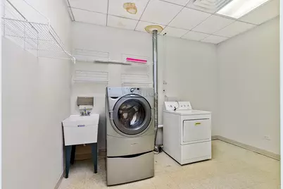 6825 Kingery Highway, Willowbrook, IL 60527 - Photo 16