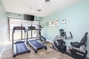 501 Lake Hinsdale Dr, Willowbrook, IL 60527 - Photo 22