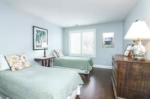 501 Lake Hinsdale Dr, Willowbrook, IL 60527 - Photo 16