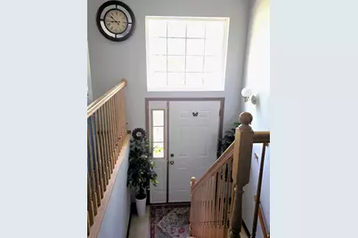 109 E Victoria Circle, North Aurora, IL 60542 - Photo 4