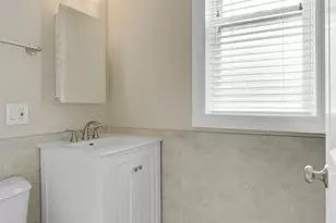 2732 W Belmont Ave, Chicago, IL 60618 - Photo 20