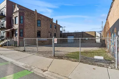 2732 W Belmont Avenue, Chicago, IL 60618 - Photo 2